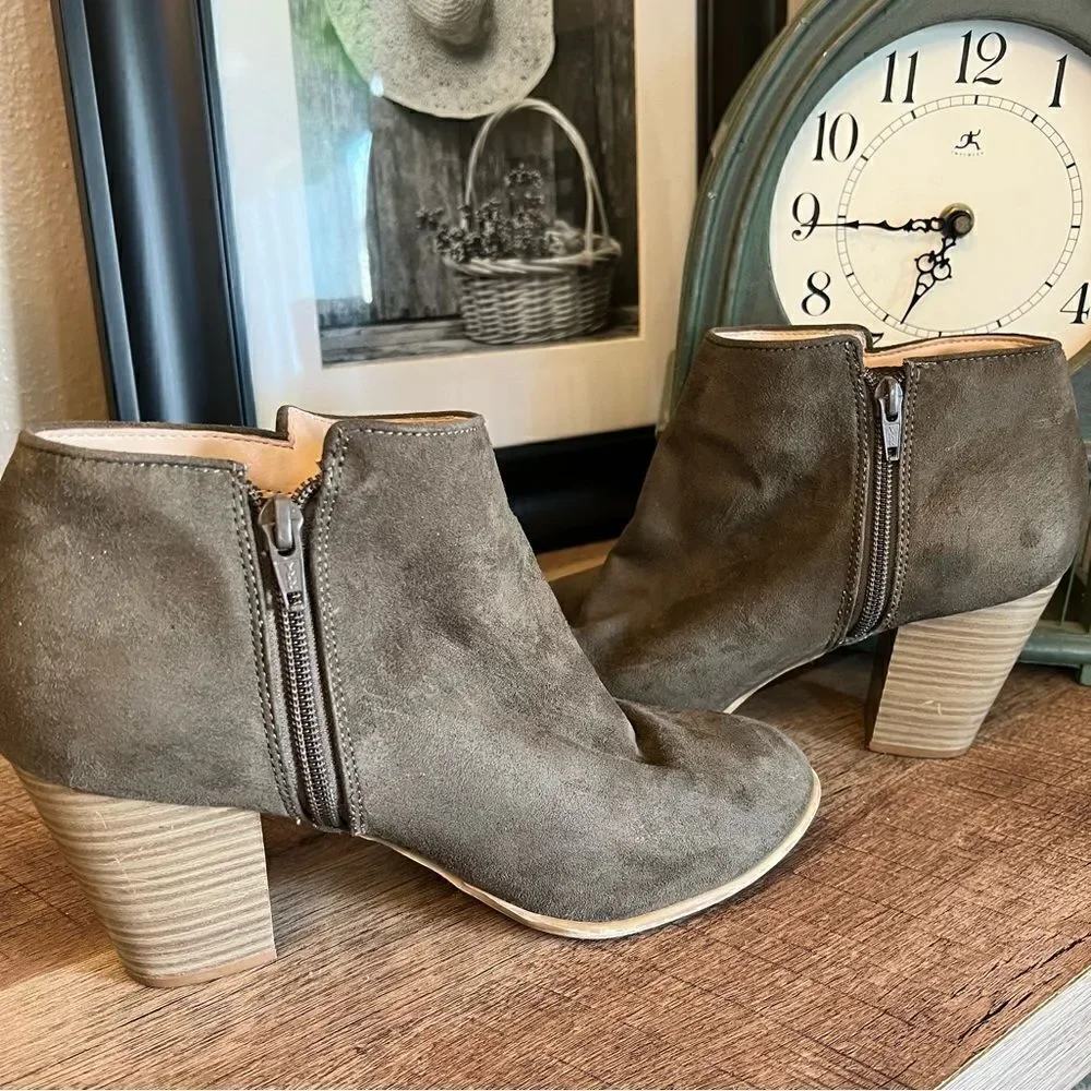 Green Old Navy Sueded Ankle Boot for Women 9